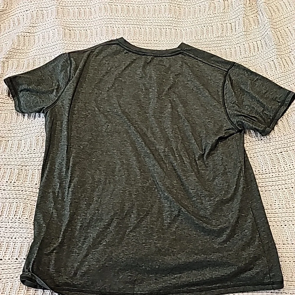 Green Top - Picture 4 of 4